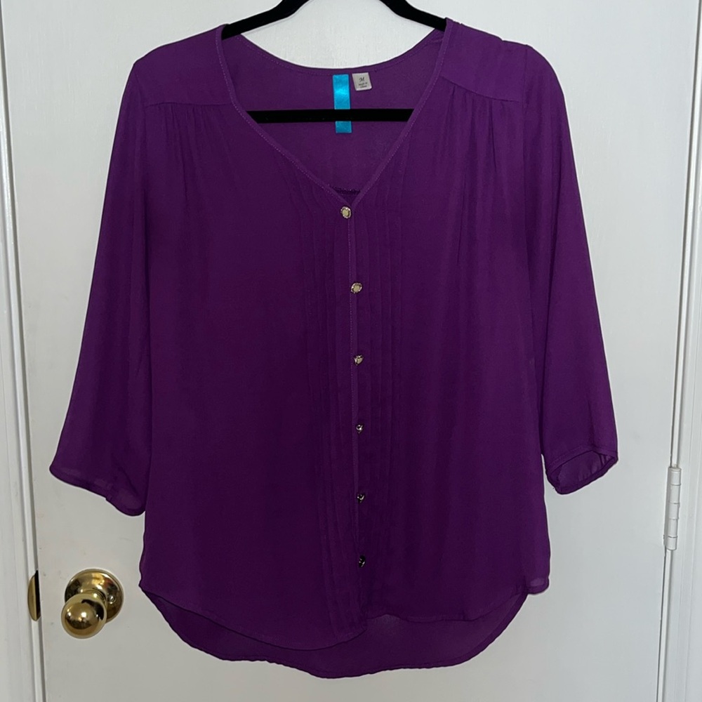 Purple blouse with mid sleeves and pearl decorative buttons
